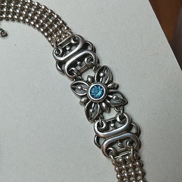 Finestra Sterling Silver Bracelet with Blue Gemstone